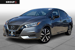 2022 Nissan Versa SR
