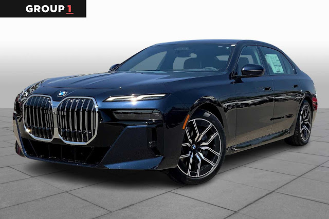 2025 BMW 7 Series 740i