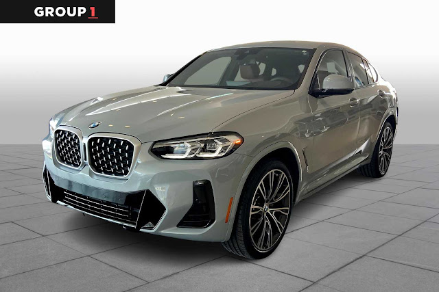 2025 BMW X4 xDrive30i