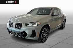 2025 BMW X4 xDrive30i
