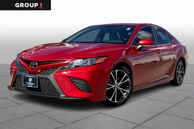 2019 Toyota Camry SE