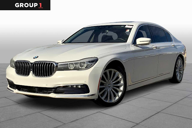 2017 BMW 7 Series 740i