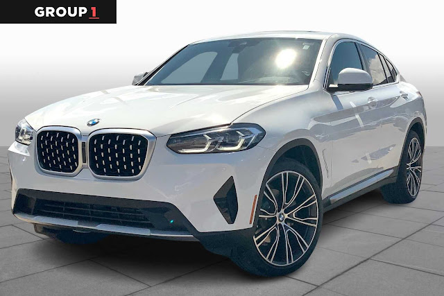 2025 BMW X4 xDrive30i