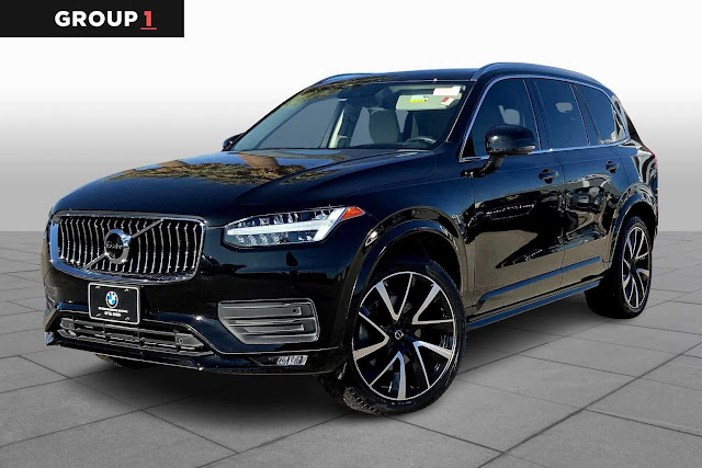 2022 Volvo XC90 Momentum
