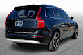 2022 Volvo XC90 Momentum