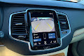 2022 Volvo XC90 Momentum