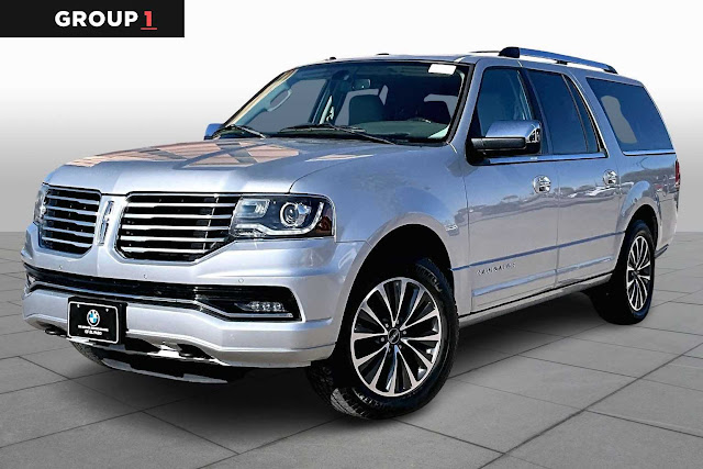2017 Lincoln Navigator L Select