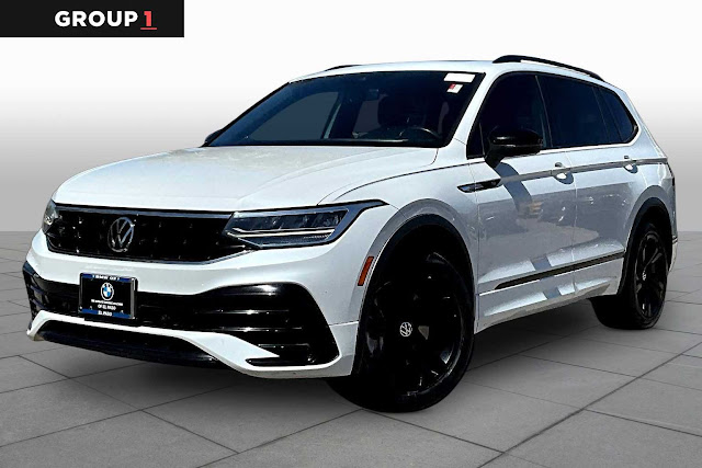 2023 Volkswagen Tiguan SE R-Line Black