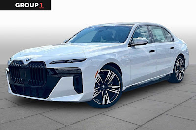 2026 BMW 750e xDrive