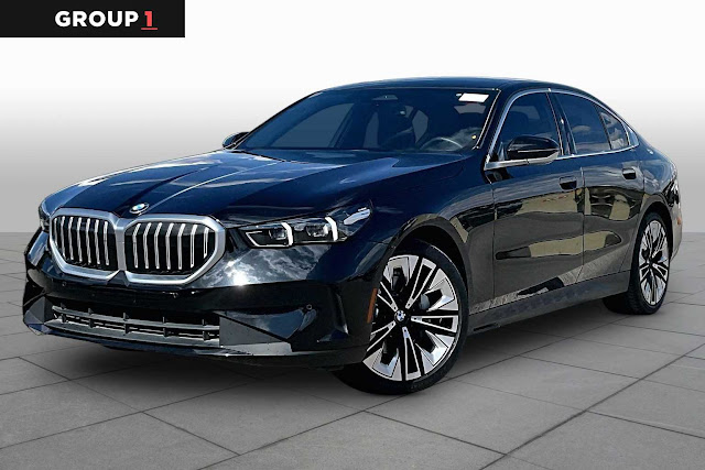 2024 BMW 530i 530i